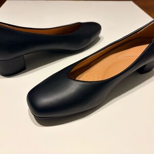 Women’s Black Comfort Work Shoes | Size 12.5 (EU 43) | Slip-On Closed Toe